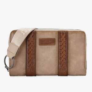 Wrangler Wrangler Whipstitch Wristlet, Brown